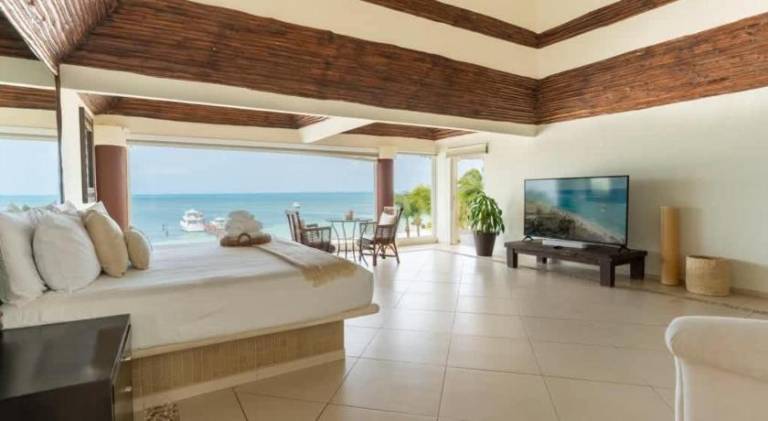 Villa with pool | Next to the beach | Pets allowed — photo 2