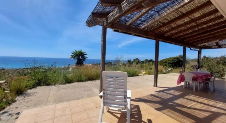 Vacation home with 1 room for 4 persons in Patu
