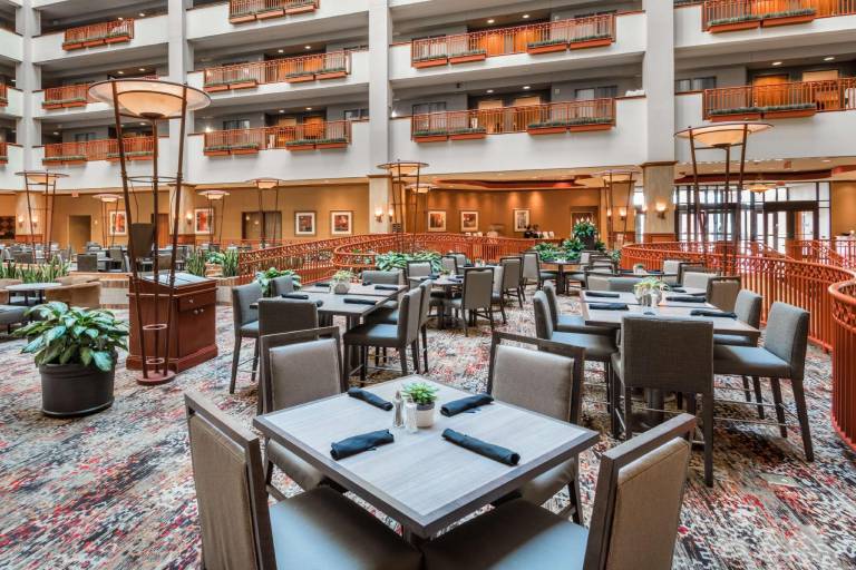 Embassy Suites by Hilton St. Louis St. Charles — photo 3