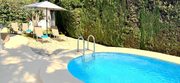 Villa with private pool, BBQ & terrace — photo 4
