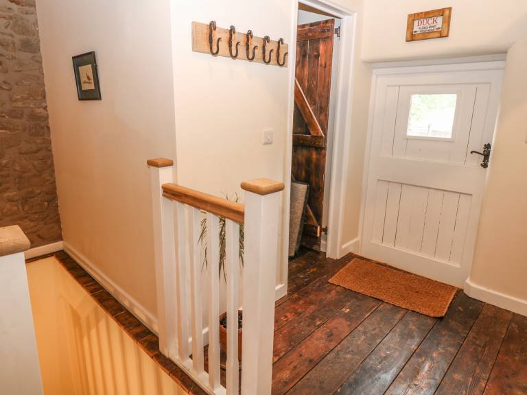 Family-friendly wonderful cottage with yard | Dogs allowed — photo 3