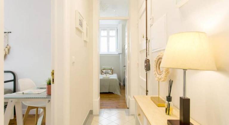 Holiday apartment | Near Monastery of São Vicente de Fora | Good for workation — photo 4