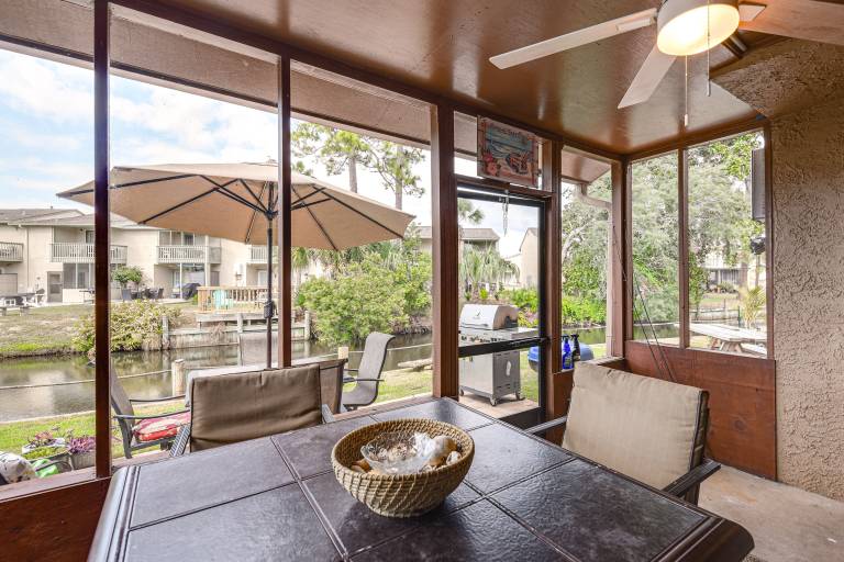 PCB Townhome w/ Resort Amenities - Walk to Ocean! in Panama City