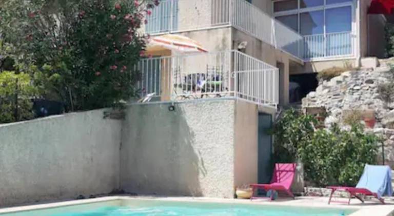 Chambre pour 2, Jardin Piscine Arret de bus 50m, Climatise — photo 4