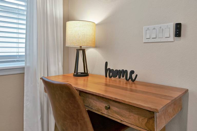 Family-friendly charming vacation home with private pool | Pets allowed — photo 5