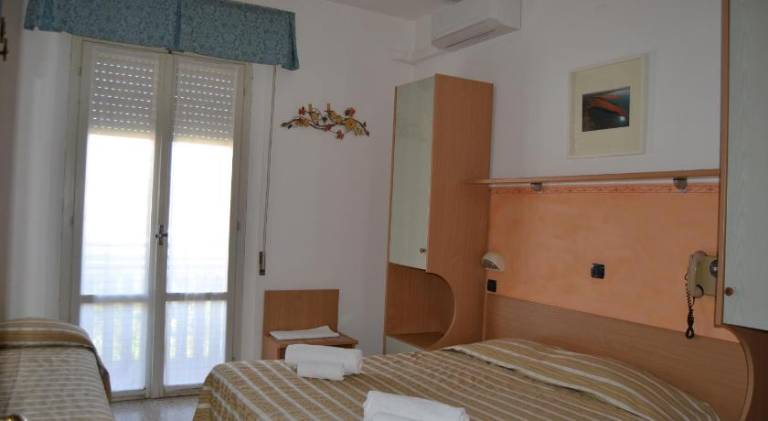Hotel Rosy — photo 2