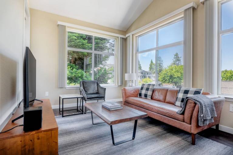 Apartment Mountain View