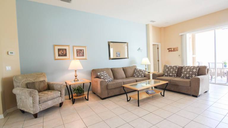 Family-friendly ample house with private pool & patio | Pets allowed — photo 4