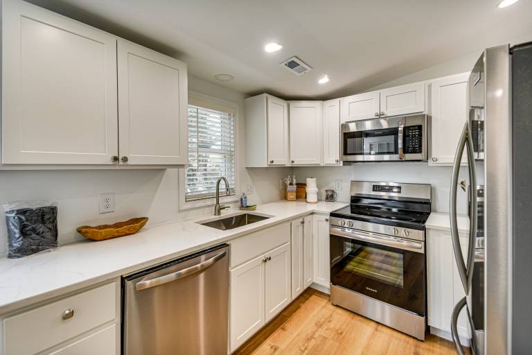 Beach Days & Dtwn Charm! Cape Charles Cottage — photo 4