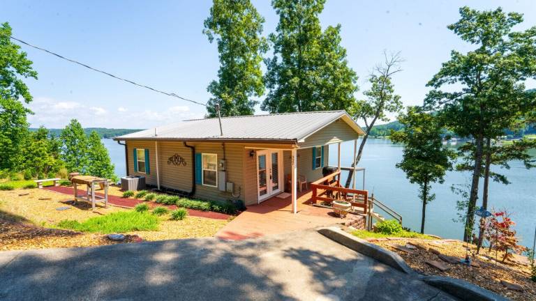 Cabin Leesburg