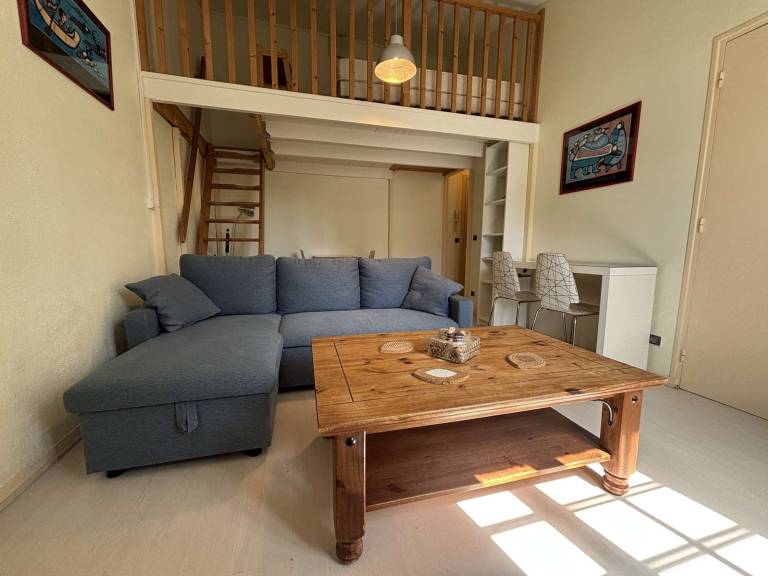 Studio with 1 room for 4 persons in La Rochelle