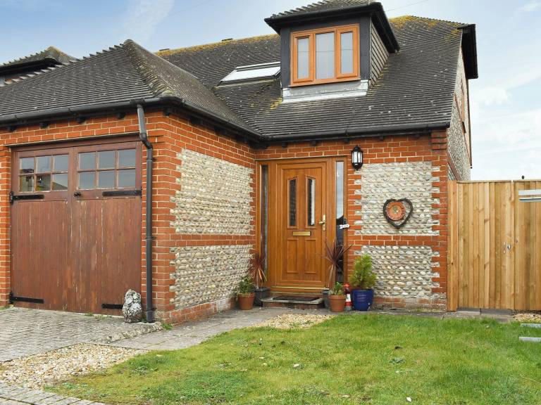 Cottage Bracklesham Bay
