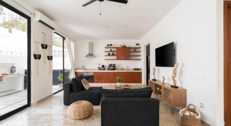 Holiday apartment with BBQ, terrace & private pool | Good for workation | Pets allowed — photo 3