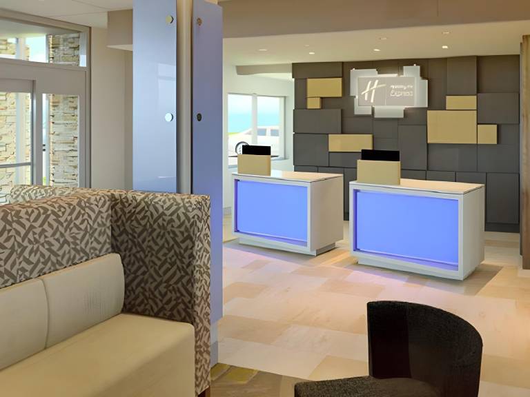 Holiday Inn Express & Suites Roswell By IHG — photo 5
