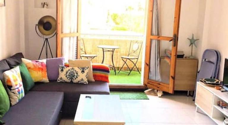 Holiday apartment with pool in Playas