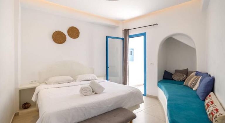 Oldtown Suites Fira — photo 2