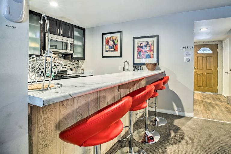 Mammoth Lakes Condo w/ Pool + Spa Access! — photo 2