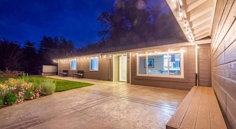 Alpine 4 Bedroom Retreat with Hot tub and Pool table — photo 4