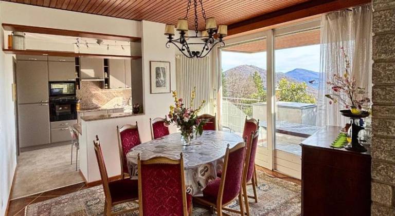 Villa with patio, yard & barbeque | Perfect for remote work — photo 3