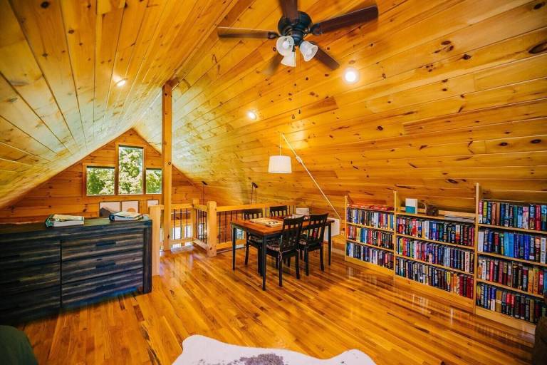 Cabin Allisonia