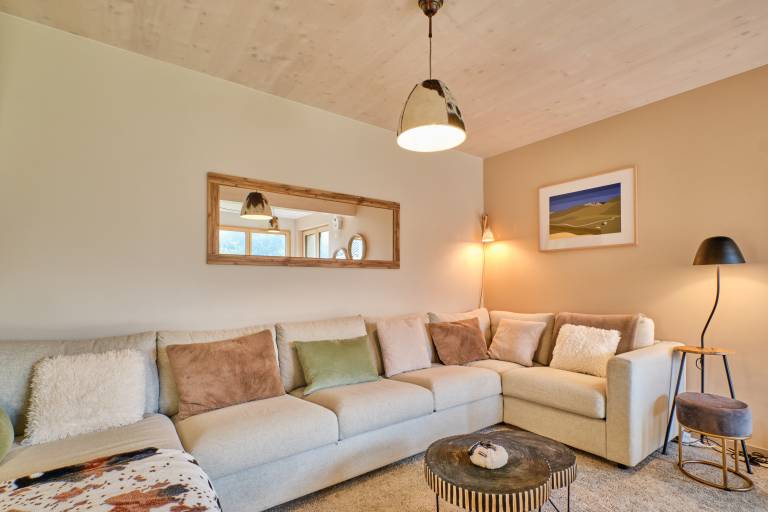 Chalet 'L'Ecrin De Venosc' with Mountain View, Private Terrace and Wi-Fi — photo 2