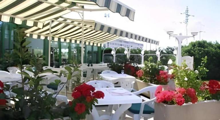 LOGIS Hotel l'Escargotiere Dijon Sud - Chenove — photo 4