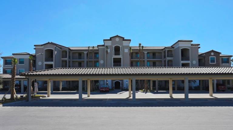 Child-friendly condo with private pool & hot tub | Suitable for remote work | Pets are welcome — photo 4