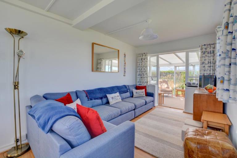 Fully equipped beautiful house with garden & barbecue | Water view | Next to the beach | Pets allowed — photo 2