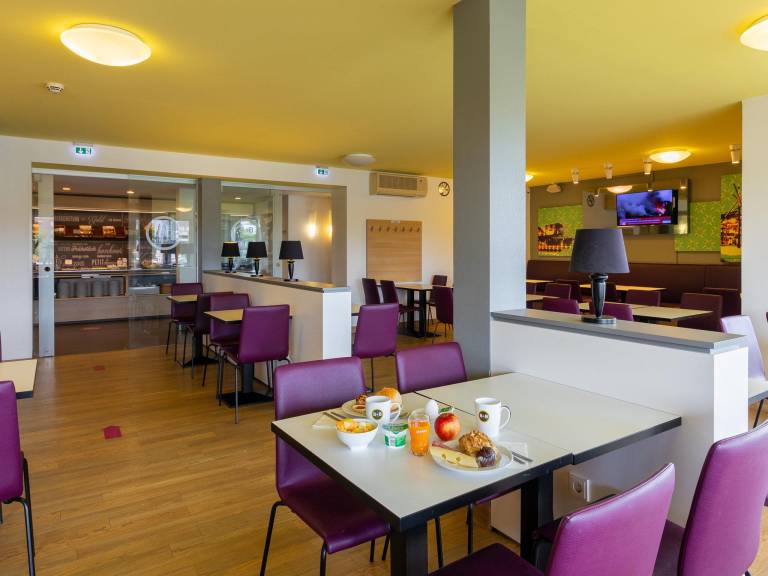 B&B HOTEL Oberhausen am Centro — photo 4