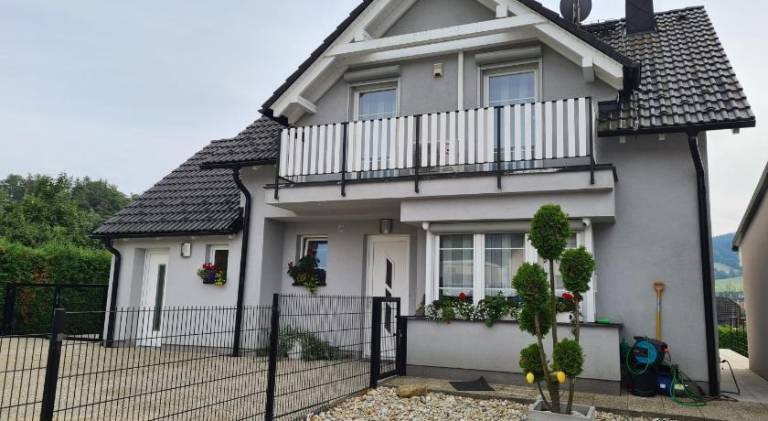 Villa with pool in Ludvikov