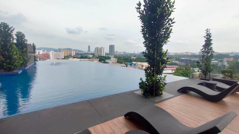 Rental apartment with pool — photo 3