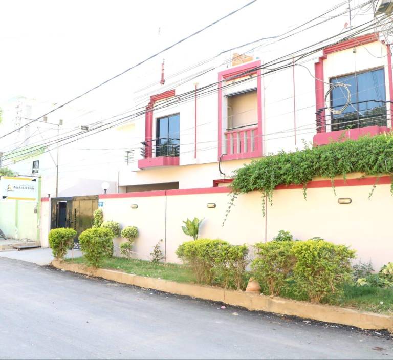 400 m&sup2; Ferienhaus