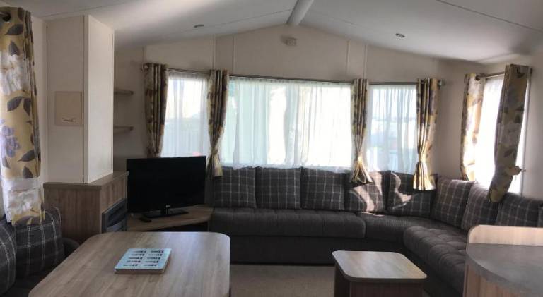 Lovely Holiday Caravan, great location - Pebble Bank, near Chesil Beach — photo 3