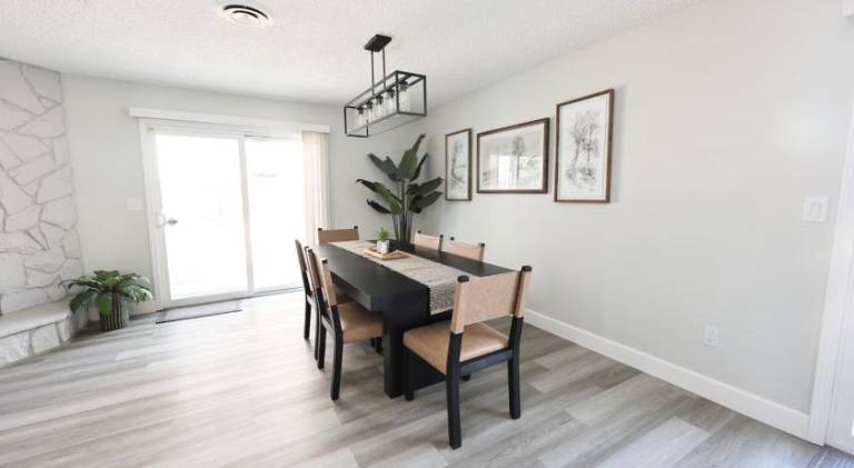 Family Friendly Southwest Bakersfield Retreat with Jacuzzi and Fenced Yard — photo 5