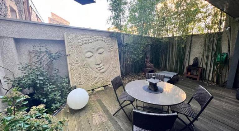 House with jacuzzi — photo 4