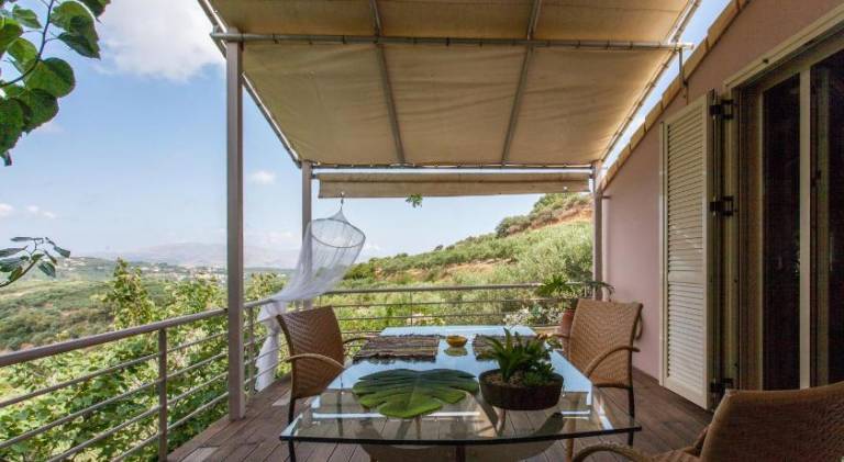 Nice villa with patio, yard & private pool | Pets allowed in Platanias