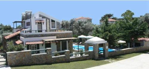 Villa Plomari