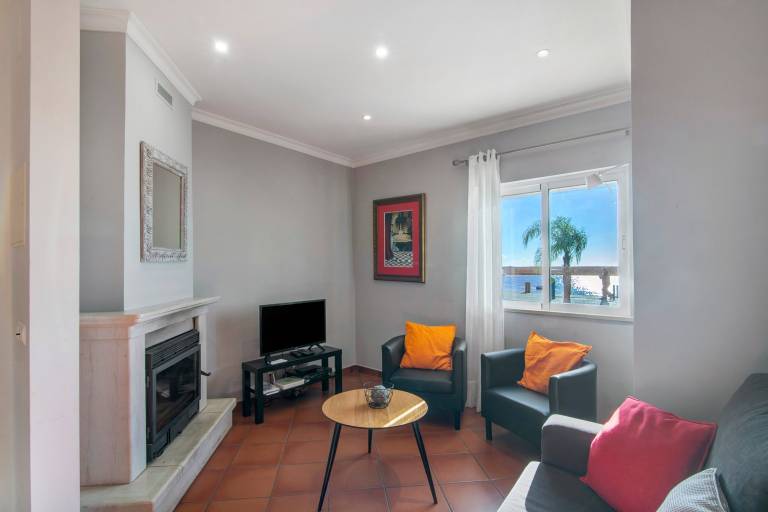 Holiday Apartment "Duplex Peixe Balão" with Wi-Fi — photo 2