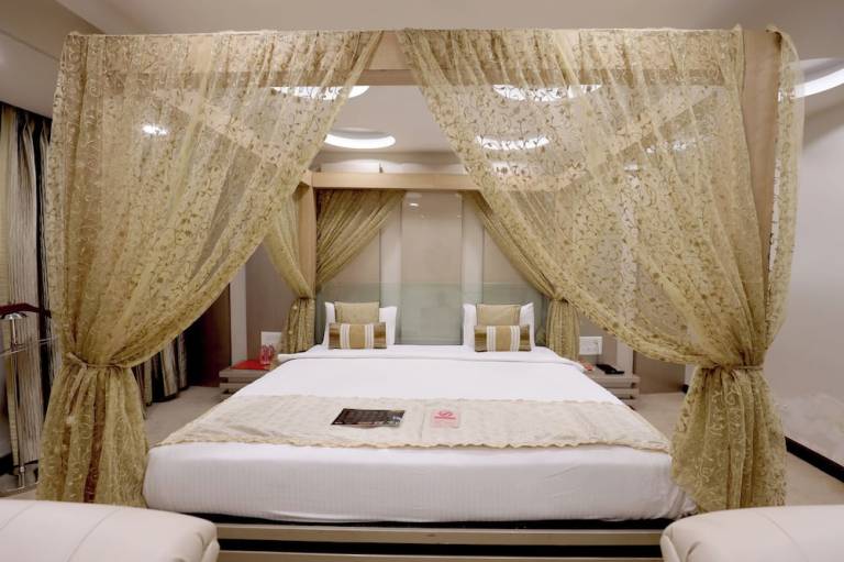 Bizz The Hotel