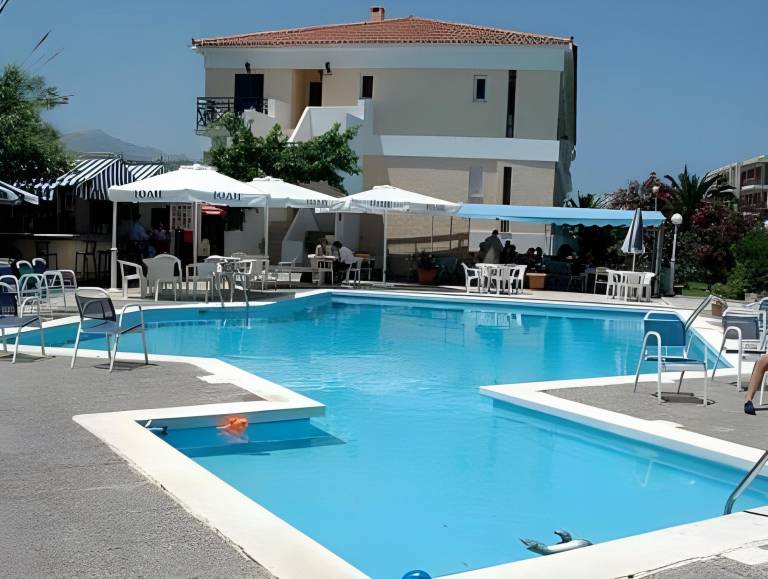 Paradise Hotel in Samos