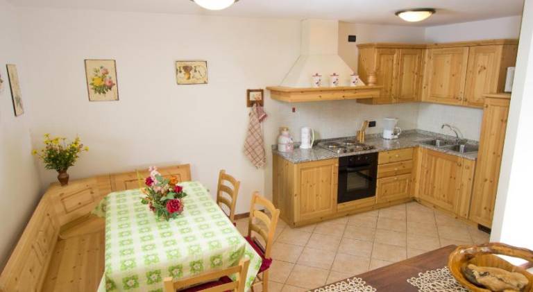Rental apartment with BBQ & garden — photo 3