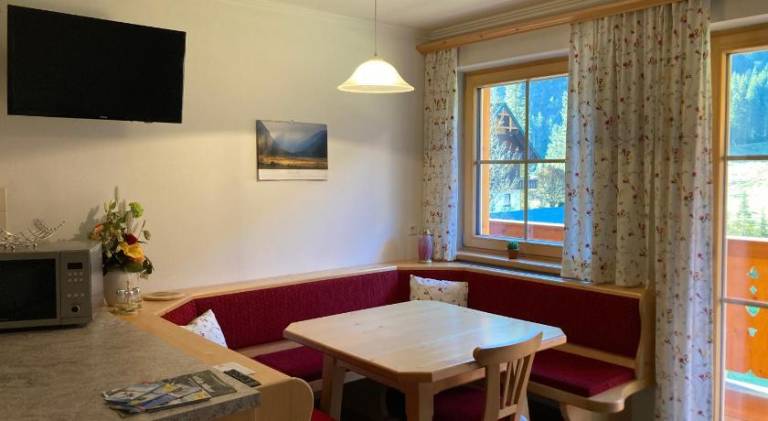 Apartment with 1 room for 4 persons — photo 3