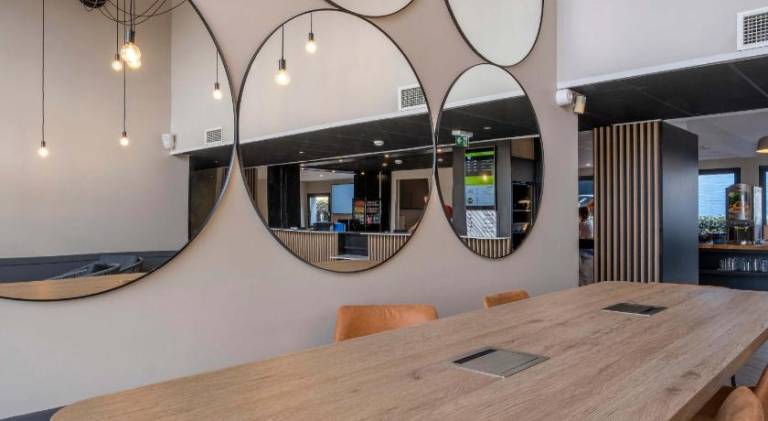 B&B HOTEL La Rochelle Centre Les Minimes — photo 3