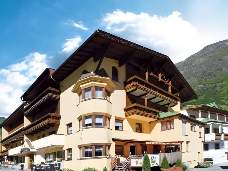 Alpenresidenz Ballunspitze - Kinderhotel in Galtur