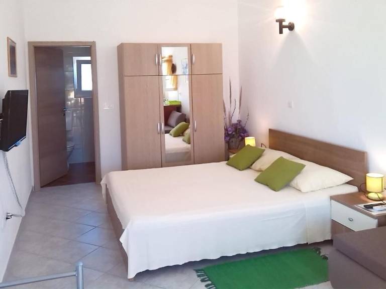 Apartman  Lukoran