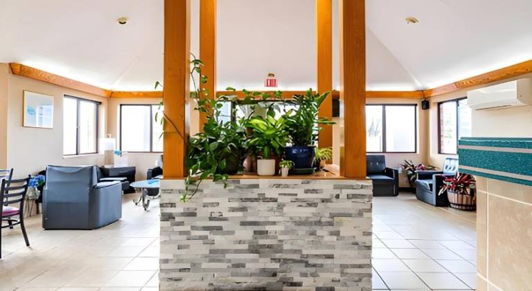 Econo Lodge Cleveland Southeast - Kent — photo 2