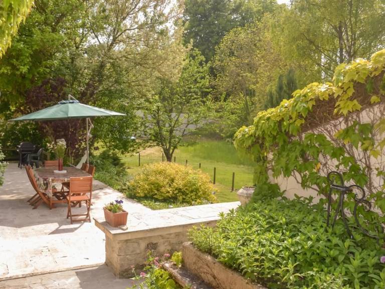 Ample cottage with BBQ & private pool | Pets allowed — photo 2