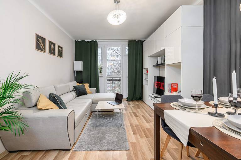 Rental apartment with fast internet | Close to Palace of Culture and Science in Warsaw
