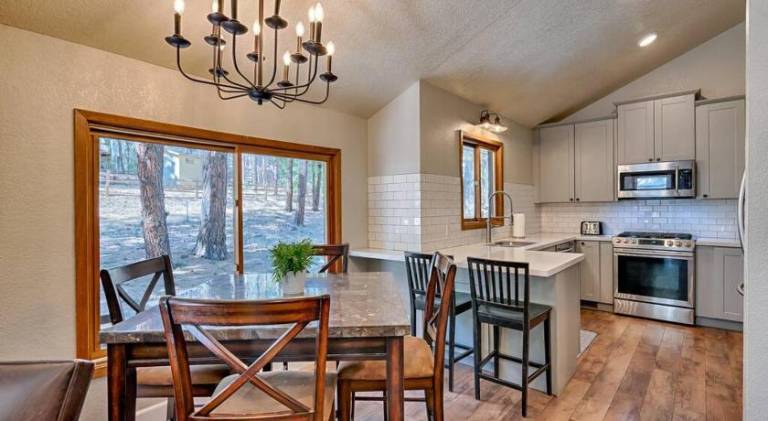 Beautiful vacation home | Pets allowed — photo 2