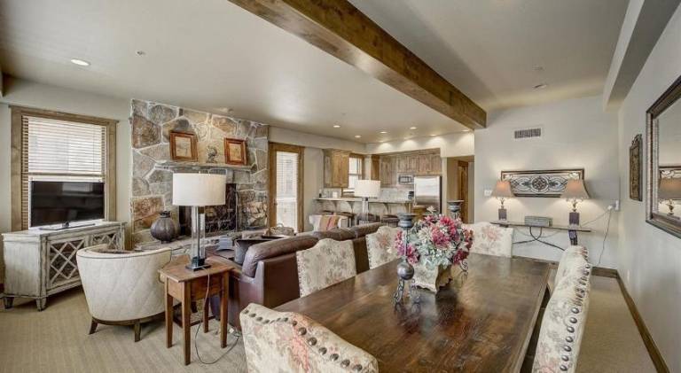 Mont Cervin 22 by AvantStay Luxury Ski in Ski out home in Park City — photo 2